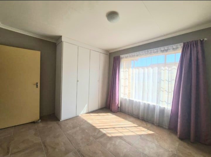 2 Bedroom Property for Sale in Sasolburg Ext 11 Free State